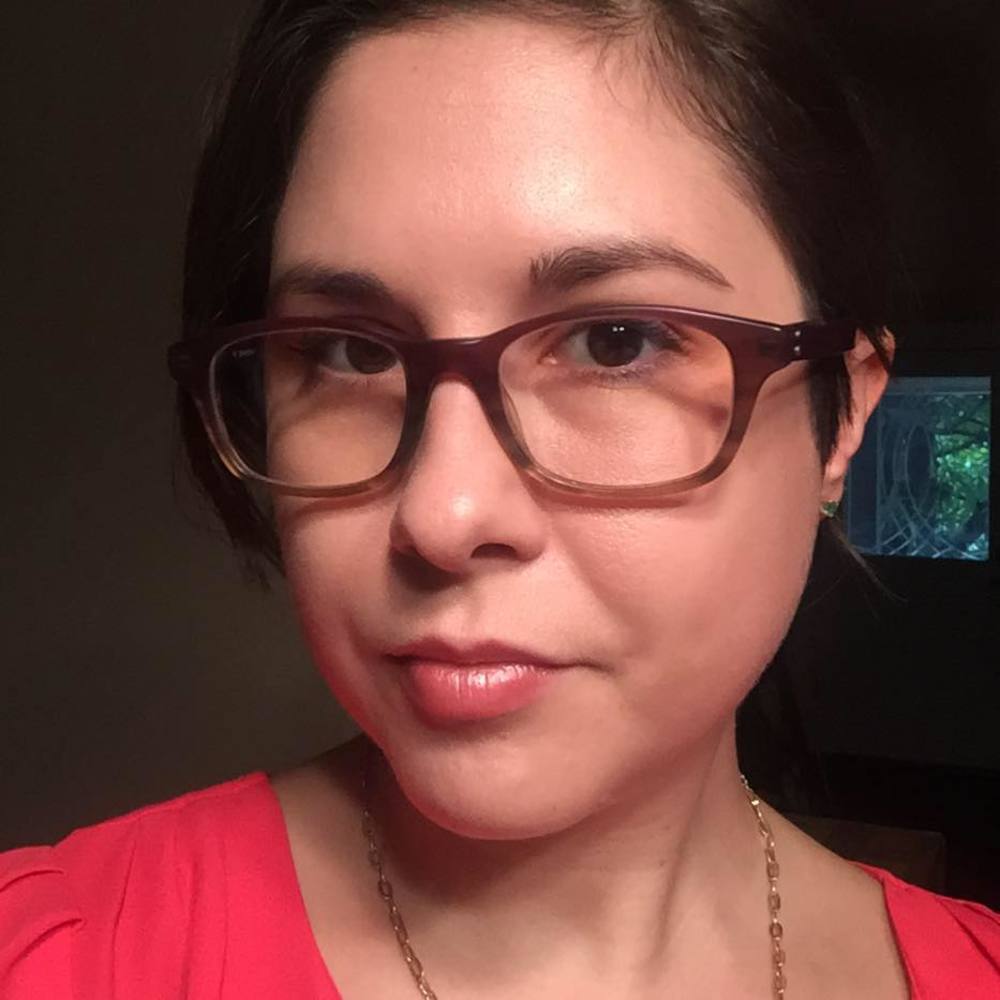 Meet your Posher, Desirina